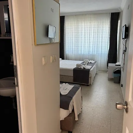 汽车旅馆 The Sun